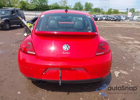 2014 Volkswagen Beetle 1.8T z USA, uszkodzony, nr VIN 3VWJ17ATXEM655576
